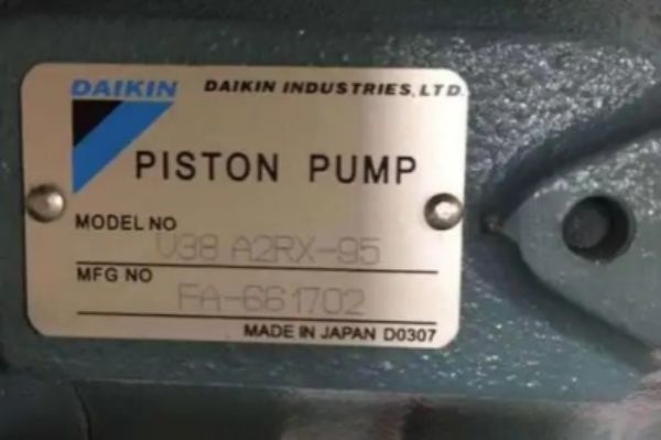 大金油泵V15A2R-95,V38A2RX-95使用說明，配多少轉速的電機